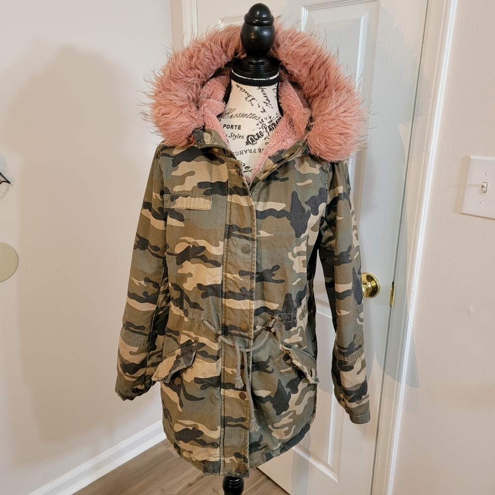 Ci Sono  Women's Camo Jacket  Size S Sherpa Quilted Lined Hooded Pink Faux Fur - Picture 11 of 14